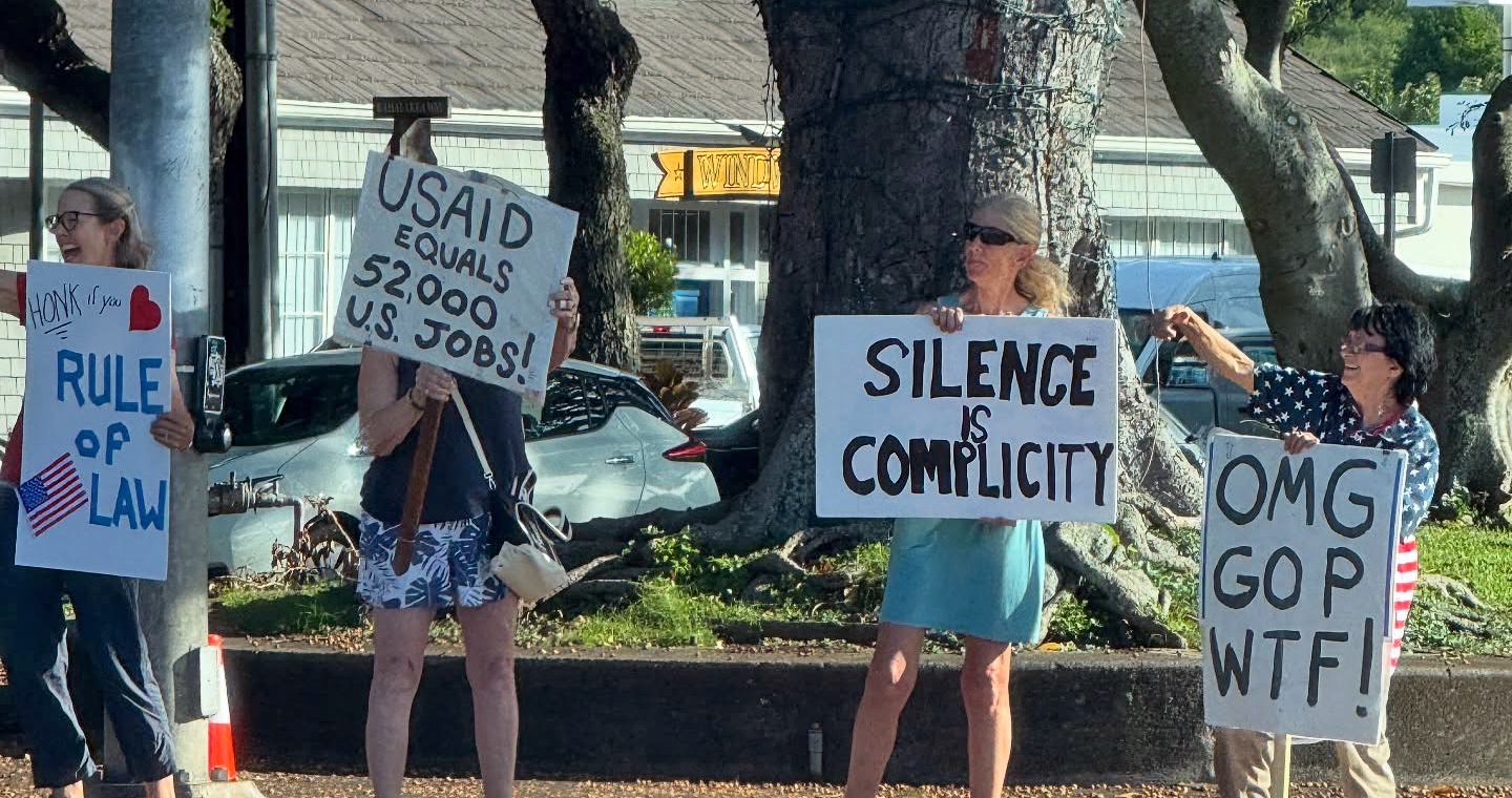 Windward Indivisible Weekly Protest